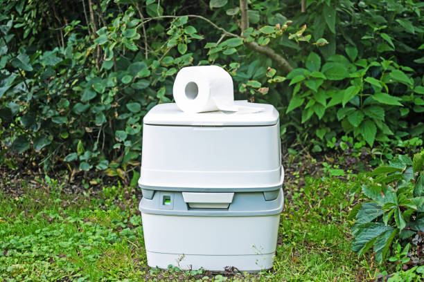 Best Restroom trailer rental cost  in Le Claire, IA